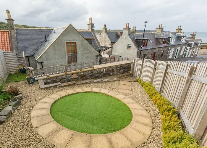 Cullen 117 Seatown With Sea Views
