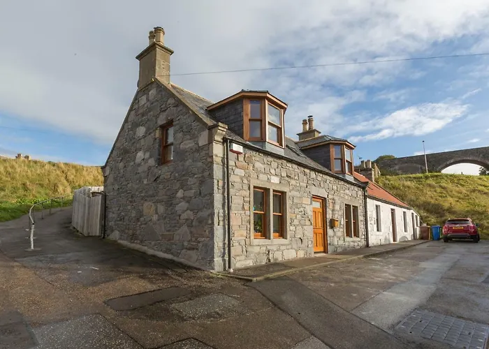 Cullen 117 Seatown With Sea Views